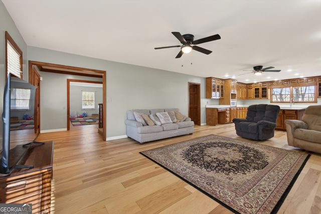 294 Hillcrest Heights, Cornelia, GA 30531