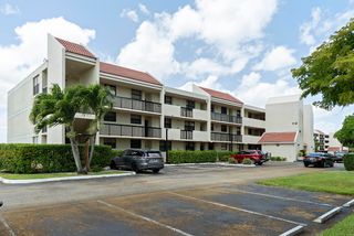 112 Lake Emerald Drive 209, Oakland Park, FL 33309