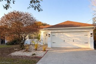 3621 24th AVE NE, Naples, FL 34120