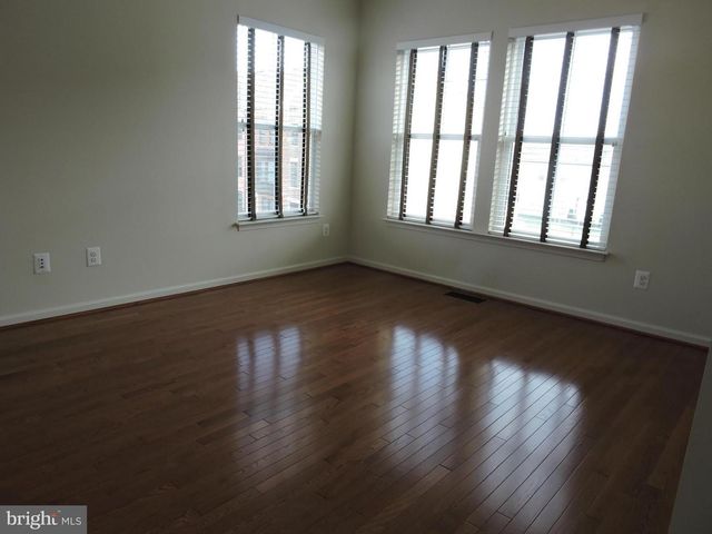 20425 CODMAN DR, Ashburn, VA 20147