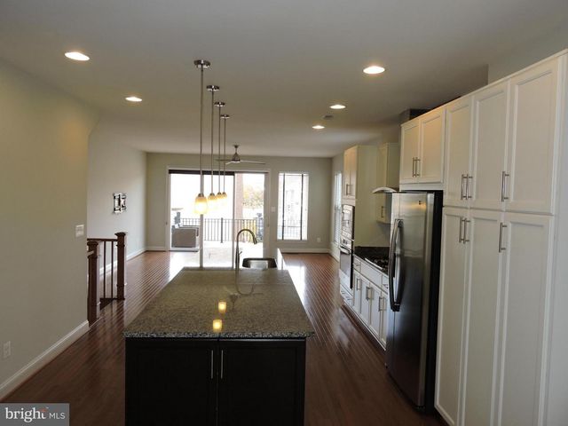 20425 CODMAN DR, Ashburn, VA 20147