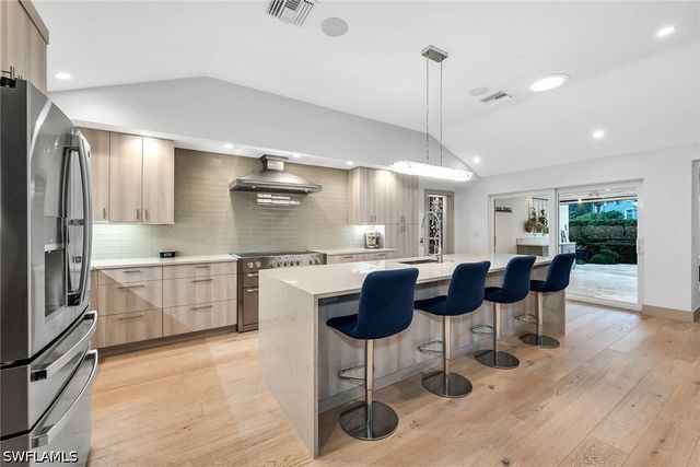 5215 Seashell AVE, Naples, FL 34103