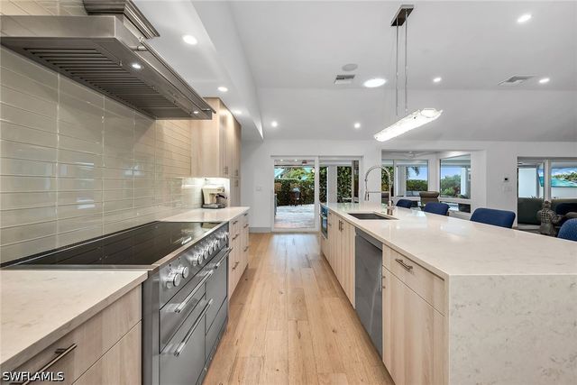 5215 Seashell AVE, Naples, FL 34103