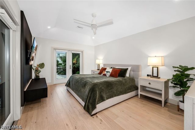 5215 Seashell AVE, Naples, FL 34103