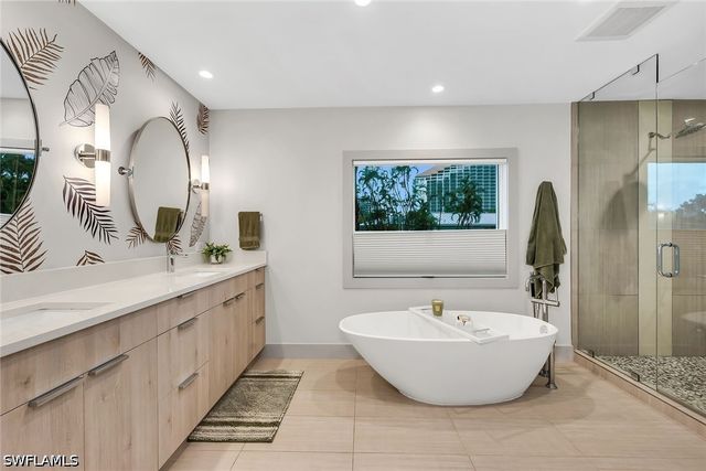 5215 Seashell AVE, Naples, FL 34103