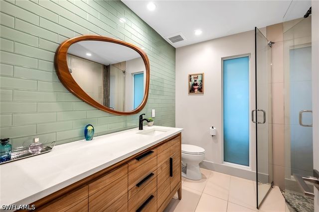 5215 Seashell AVE, Naples, FL 34103