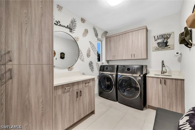 5215 Seashell AVE, Naples, FL 34103