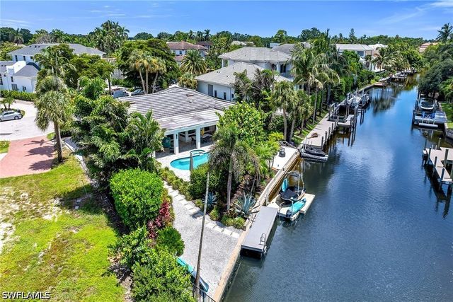 5215 Seashell AVE, Naples, FL 34103