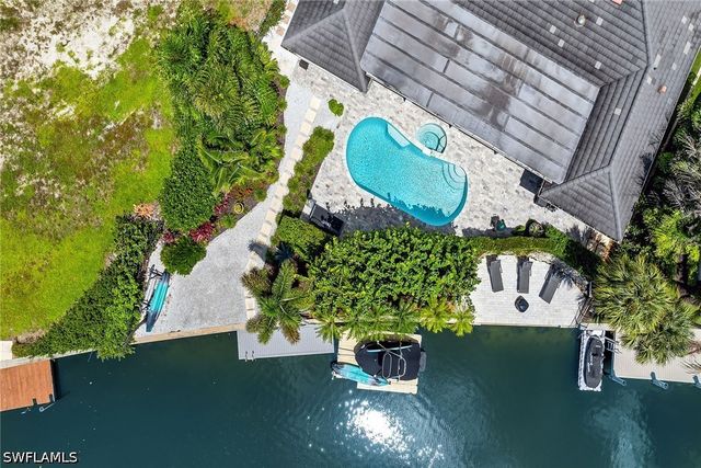 5215 Seashell AVE, Naples, FL 34103
