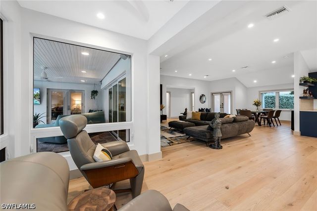 5215 Seashell AVE, Naples, FL 34103