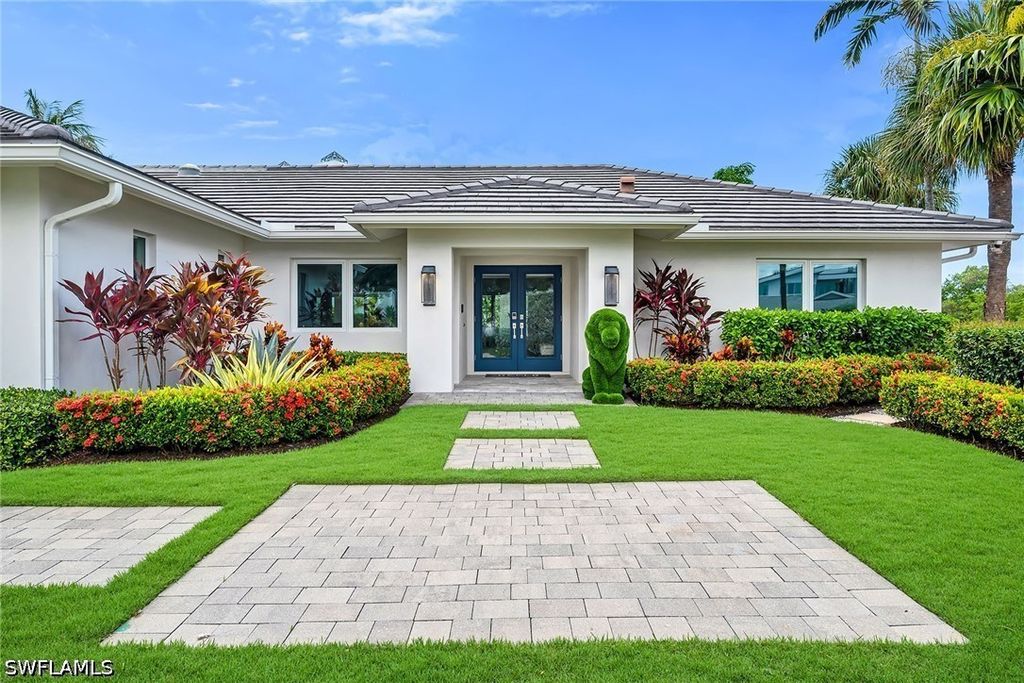 5215 Seashell AVE, Naples, FL 34103