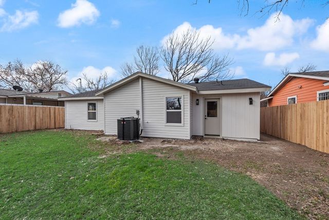 4313 Eastover Avenue, Fort Worth, TX 76119