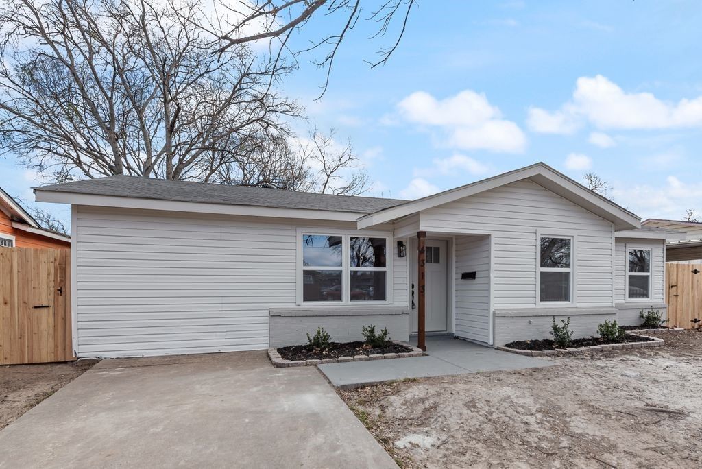 4313 Eastover Avenue, Fort Worth, TX 76119