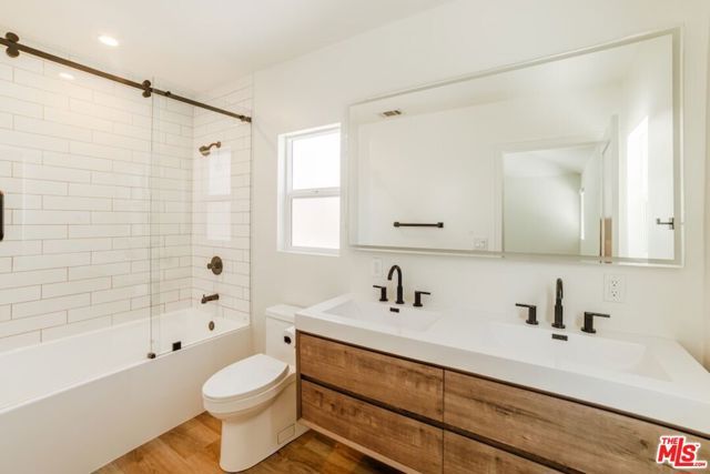 5222 Whitsett Avenue, Valley Village, CA 91607