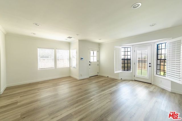 5222 Whitsett Avenue, Valley Village, CA 91607