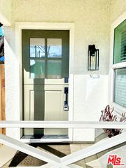 5222 Whitsett Avenue, Valley Village, CA 91607