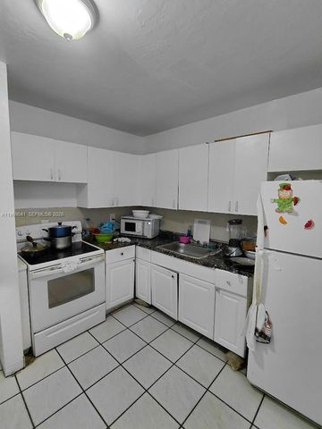 1262 - 1264 NW 46th St, Miami, FL 33142