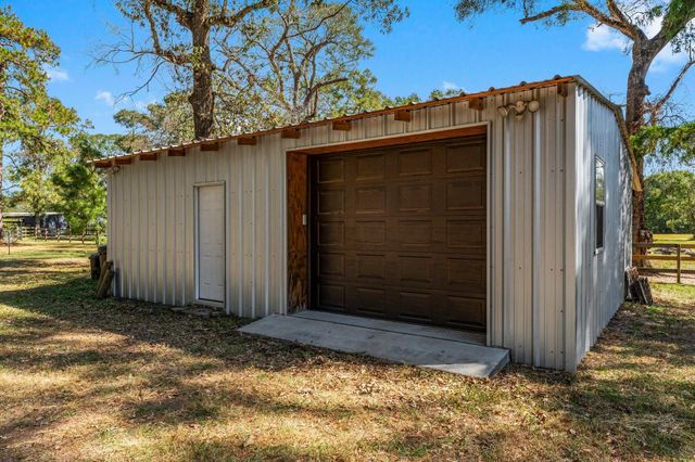 2118 Pine Road, Cleveland, TX 77328