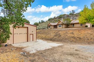 25900 Cumberland Road, Tehachapi, CA 93561