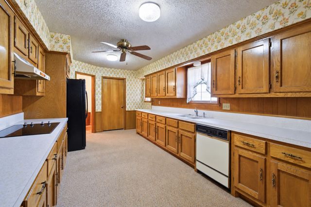 311 Wheeler Creek Court, Gainesville, TX 76240