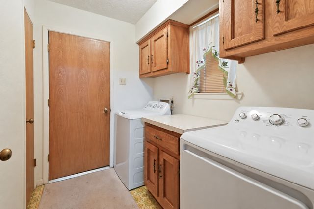 311 Wheeler Creek Court, Gainesville, TX 76240