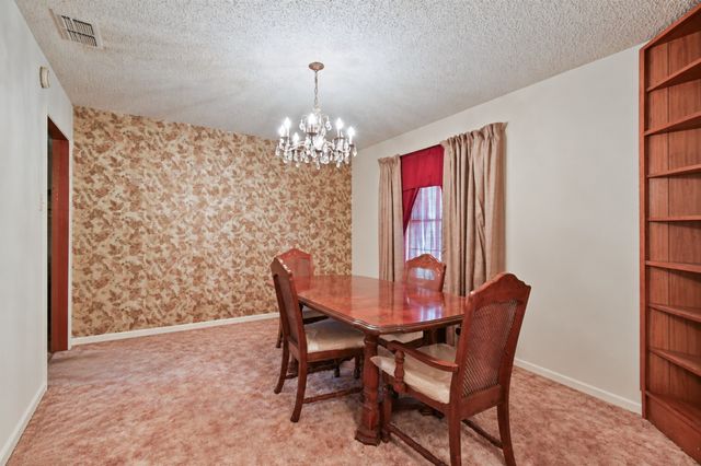 311 Wheeler Creek Court, Gainesville, TX 76240