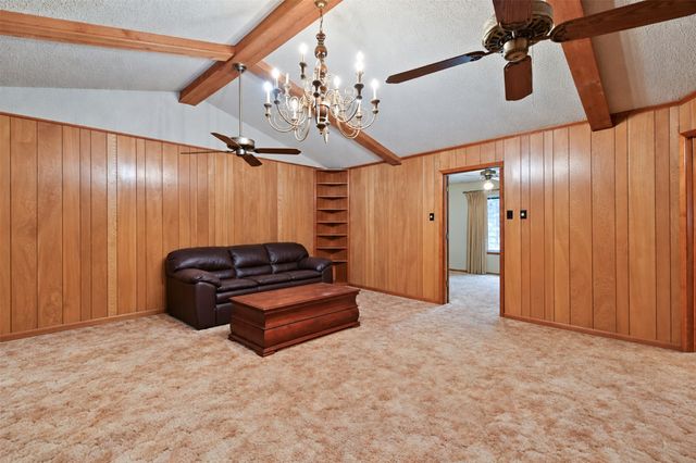 311 Wheeler Creek Court, Gainesville, TX 76240