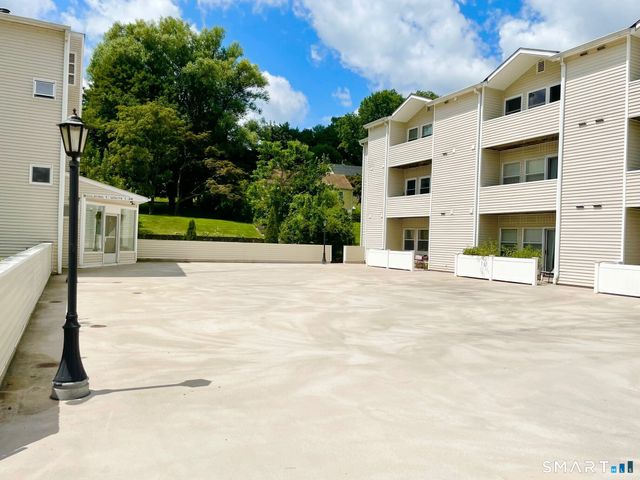 163 South Street 55, Danbury, CT 06810
