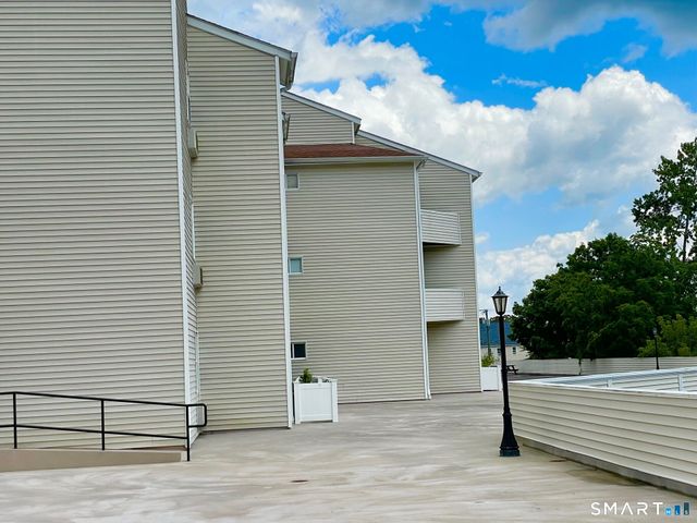 163 South Street 55, Danbury, CT 06810
