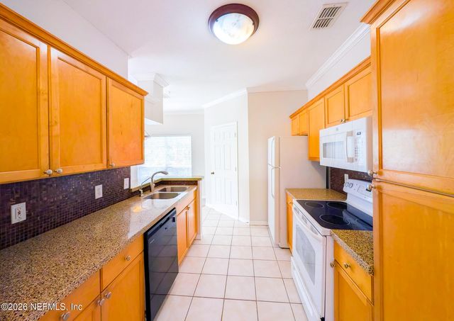 10961 BURNT MILL Road 1421, Jacksonville, FL 32256
