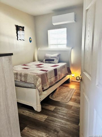 1375 Peaceful Ln, San Antonio, TX 78264