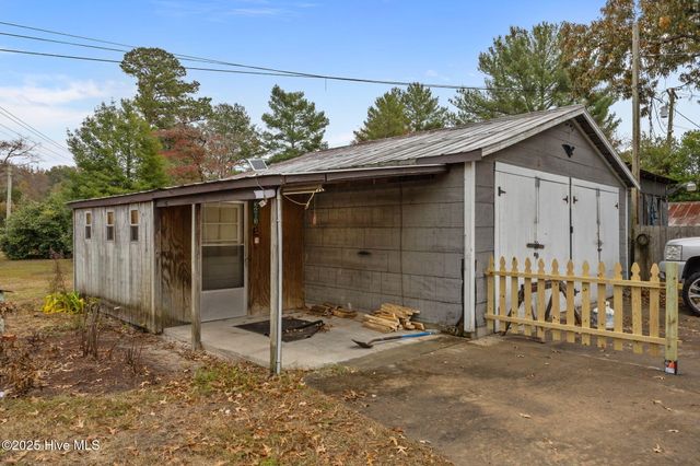 3613 River Road, Washington, NC 27889