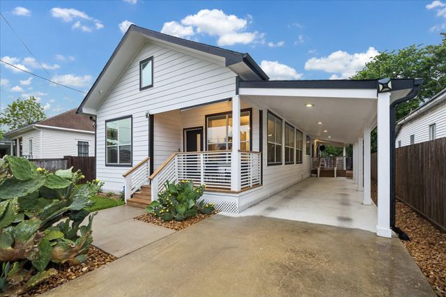 2112 Common Street, Houston, TX 77009