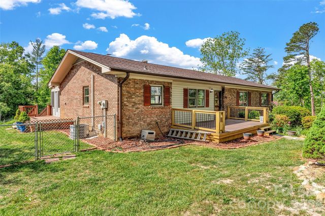 38 Chadwick Wade Drive, Asheville, NC 28804