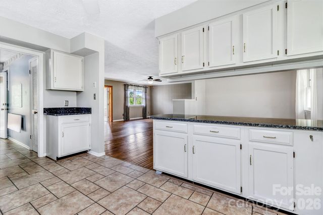 38 Chadwick Wade Drive, Asheville, NC 28804