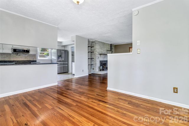 38 Chadwick Wade Drive, Asheville, NC 28804