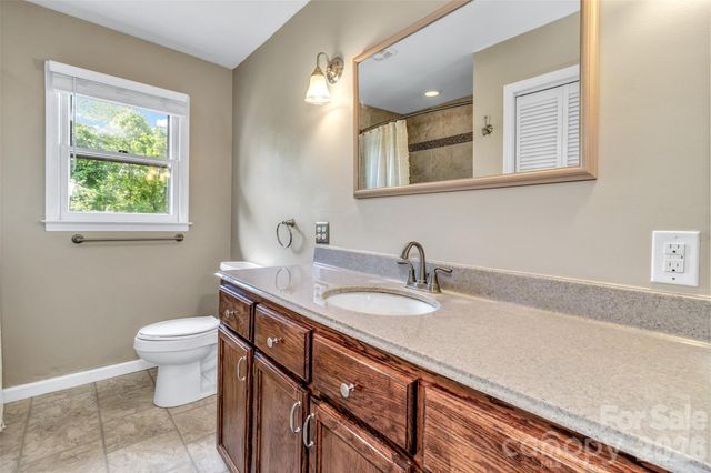 38 Chadwick Wade Drive, Asheville, NC 28804