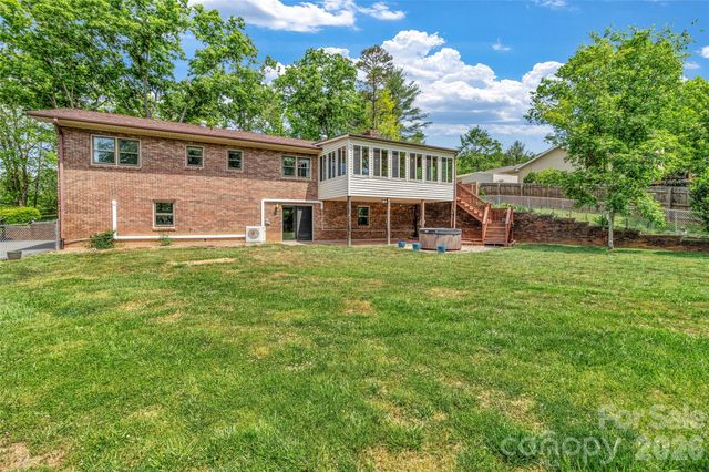 38 Chadwick Wade Drive, Asheville, NC 28804