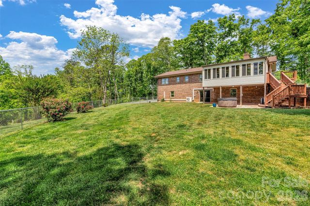 38 Chadwick Wade Drive, Asheville, NC 28804
