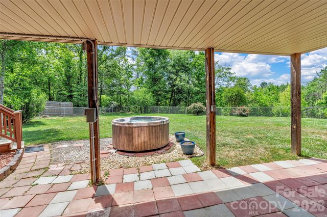 38 Chadwick Wade Drive, Asheville, NC 28804