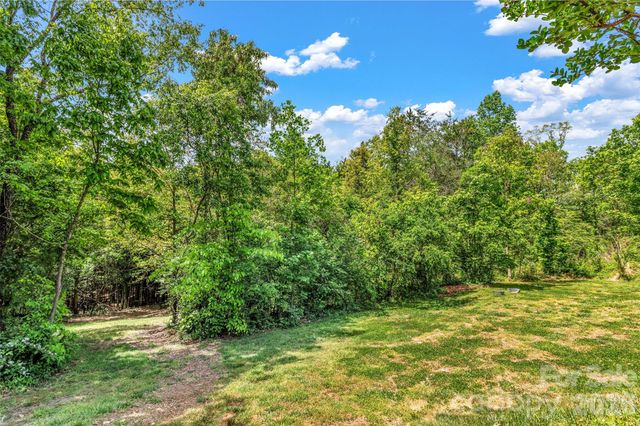 38 Chadwick Wade Drive, Asheville, NC 28804
