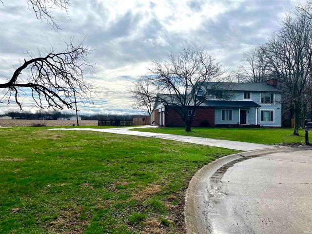 1430 Woodscliff Drive, Anderson, IN 46012