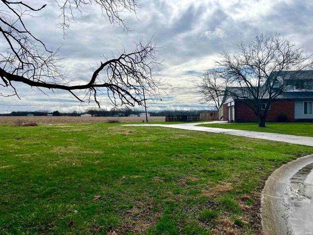 1430 Woodscliff Drive, Anderson, IN 46012