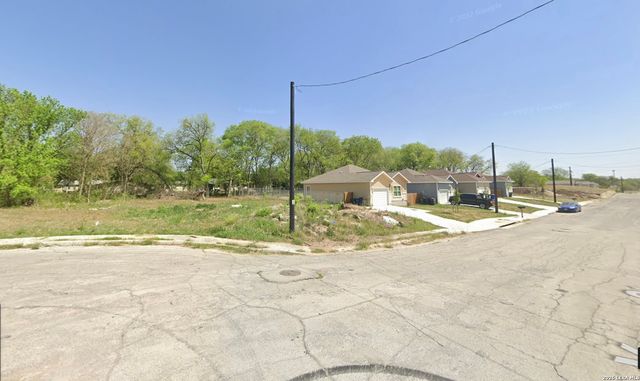 907 Yucca, San Antonio, TX 78220