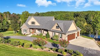 42 Earl Court, Hickory, NC 28601