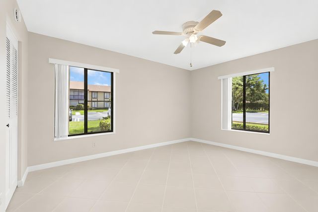 821 Sky Pine Way D1, Greenacres, FL 33415