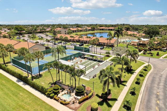 821 Sky Pine Way D1, Greenacres, FL 33415