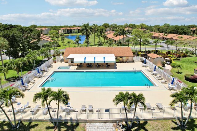 821 Sky Pine Way D1, Greenacres, FL 33415
