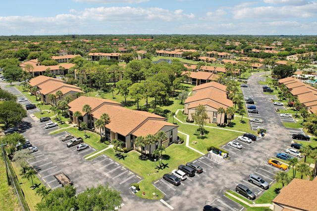 821 Sky Pine Way D1, Greenacres, FL 33415