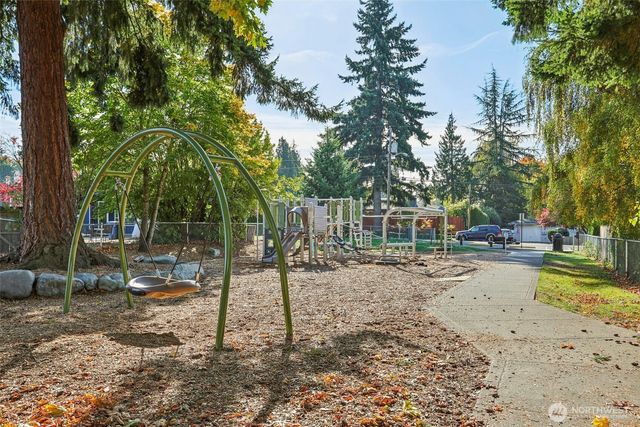 511 Van de Vanter Avenue, Kent, WA 98030